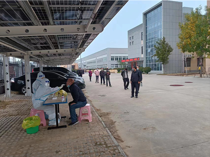 黨員(yuán)參與公司閉環人(rén)員(yuán)核酸檢測